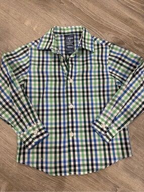 Izod Plaid Button-Down Shirt